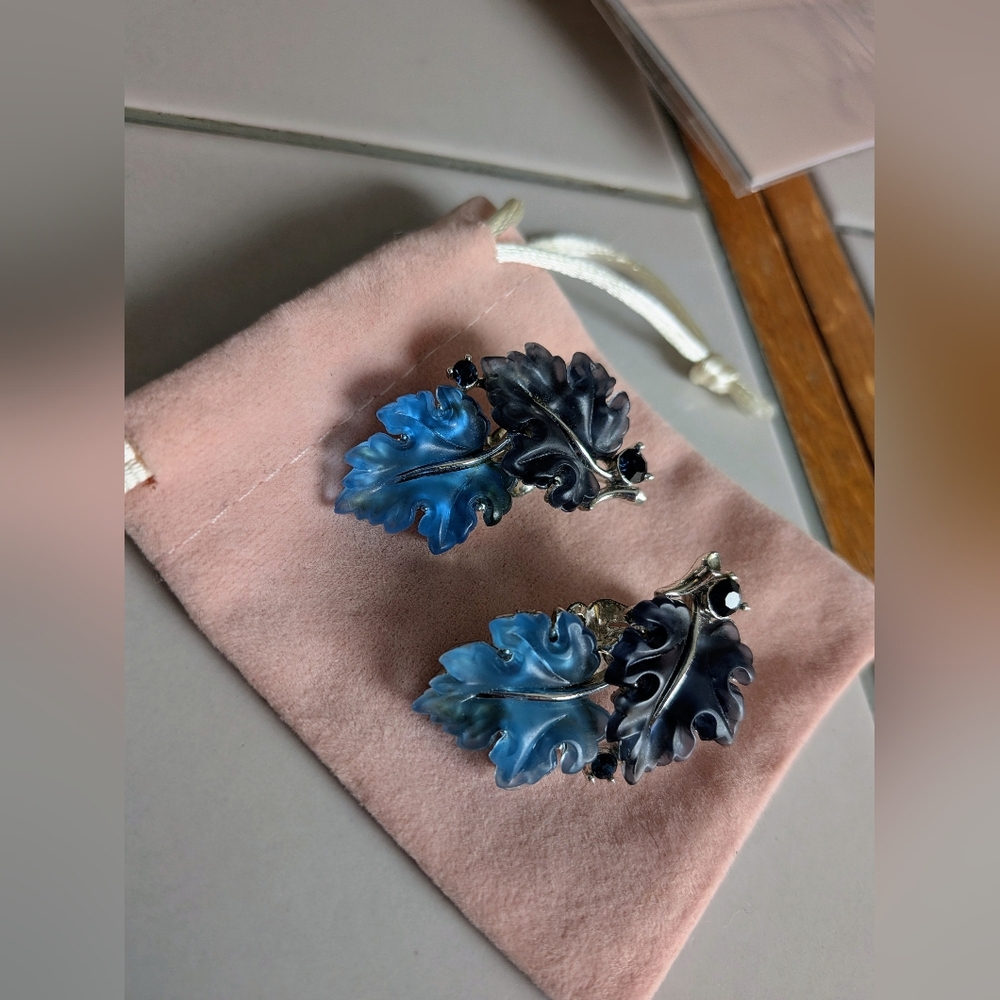 Vintage Lisner Thermoset Earrings
